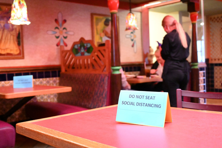 coronavirus restaurant