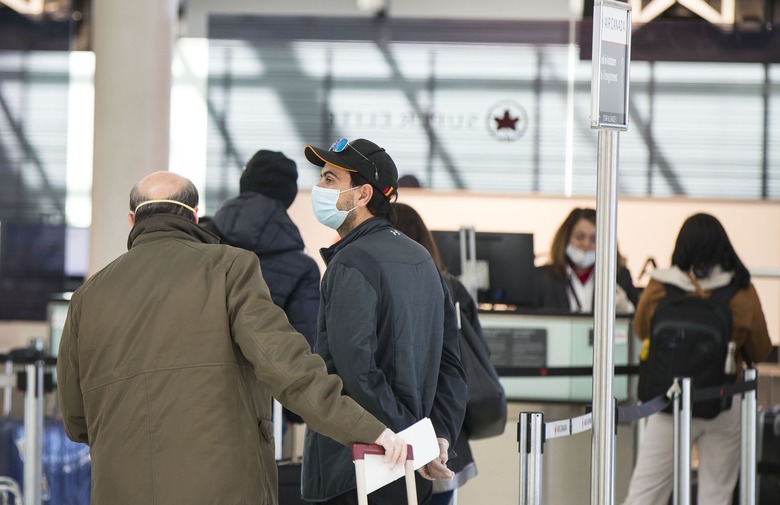 coronavirus airport