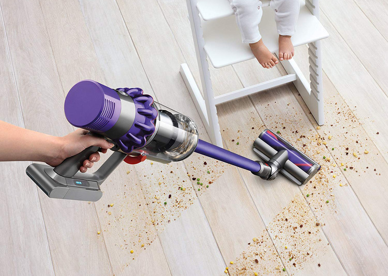 dyson-v10-animal-cordless-stick-vacuum
