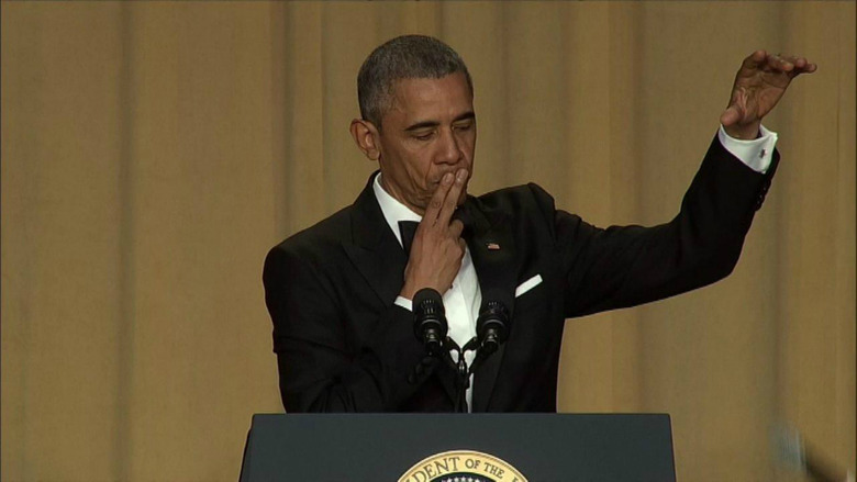 obama-out-mic-drop-correspondents-dinner-2016