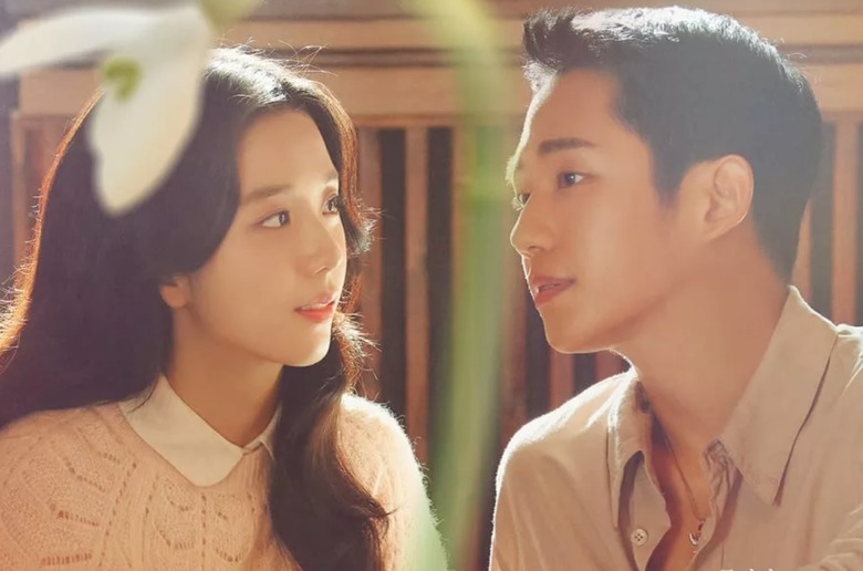Kim Ji-Soo, left, and Jung Hae-In talk during Snowdrop scene