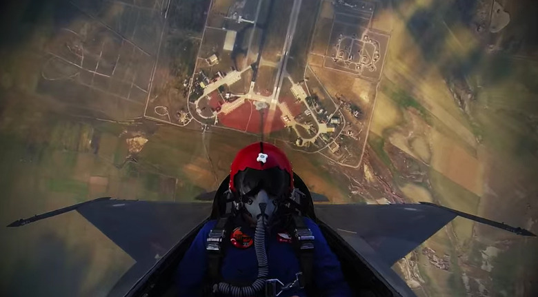 f-16-15000-feet-vertical-takeoff