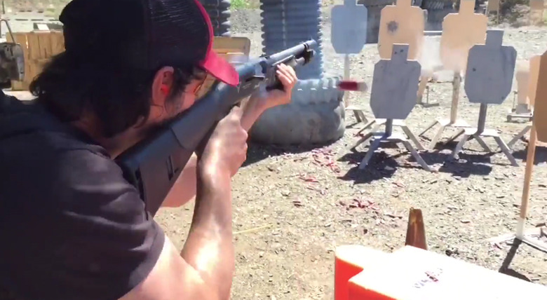 keanu-reeves-shredding-video-1