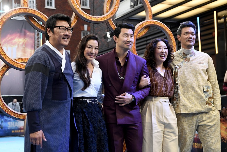 Benedict Wong, Michelle Yeoh, Simu Liu, Sandra Oh and Destin Daniel Cretton.