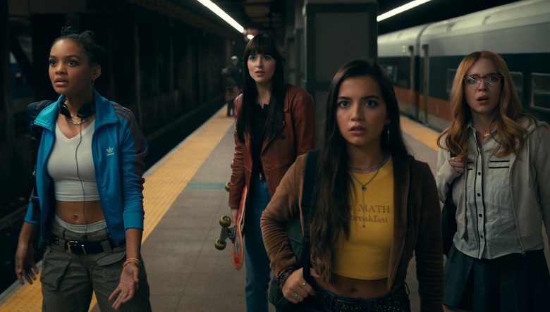 Mattie Franklin (Celeste O’Connor), Cassandra Webb (Dakota Johnson), Anya Corazon (Isabela Merced), and Julia Cornwall (Sydney Sweeney) in Madame Web.