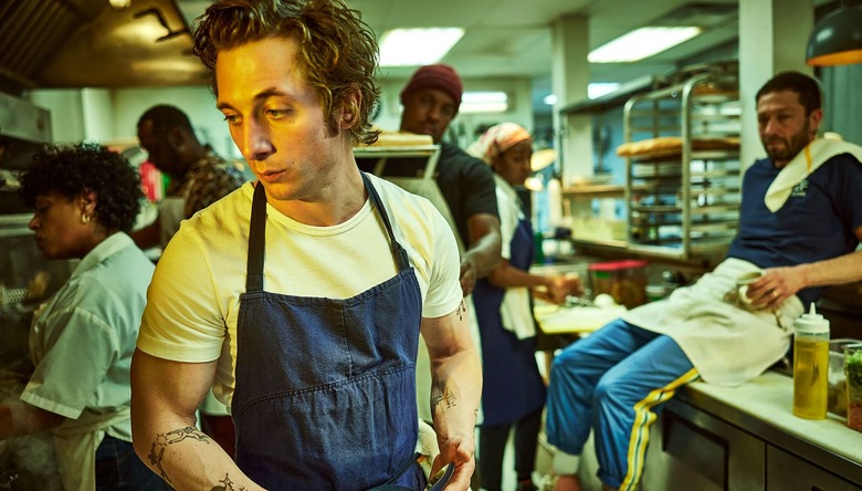 Jeremy Allen White and the cast of The Bear.