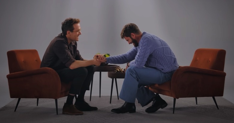 Ryan Reynolds and Andrew Garfield in 