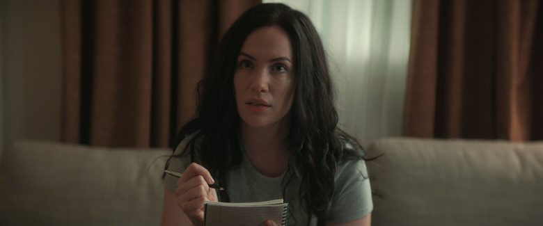 Kate Siegel plays Jenn in the new Netflix original movie Hypnotic