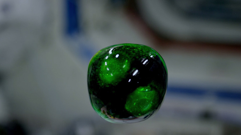 4k-video-iss-water