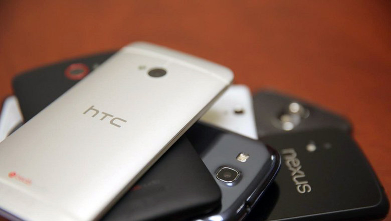 smartphones-pile