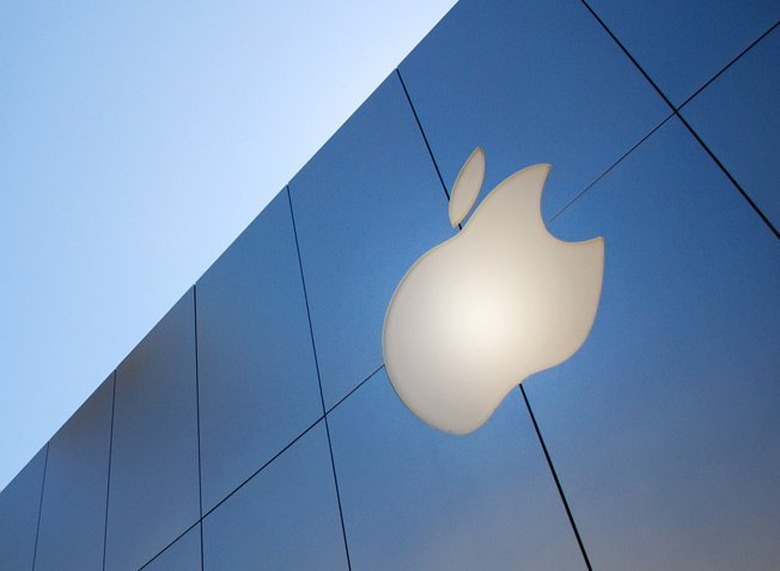 Apple-Store-Logo-sign1