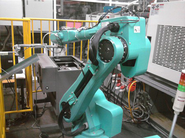 foxconn-robots