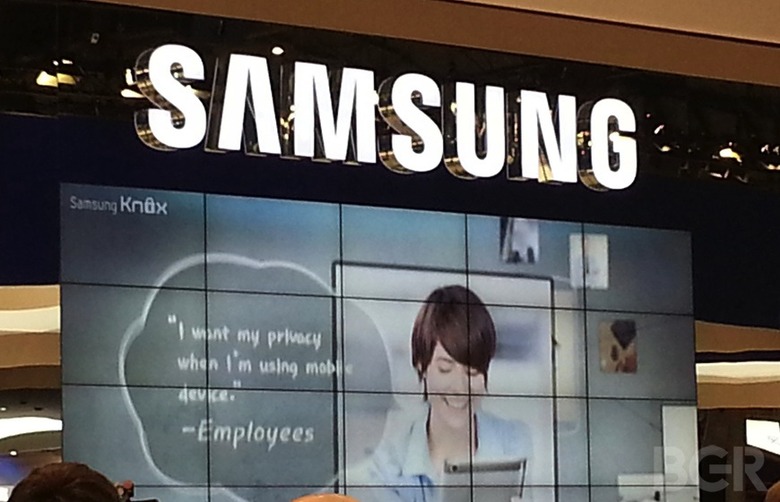 BGR-samsung-sign-mwc-1