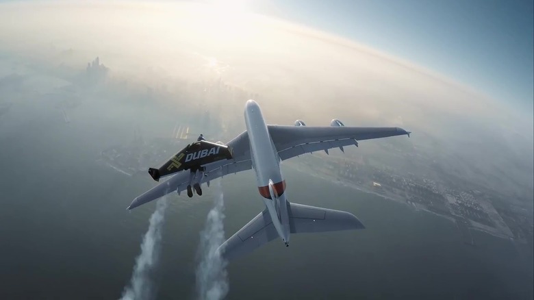 jetmen-dubai-emirates-airbus-a380-flight-stunt