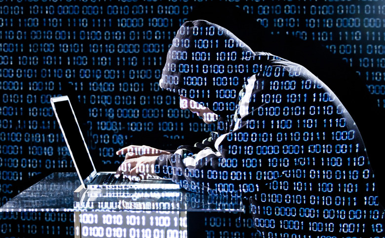hackers-hacking-3
