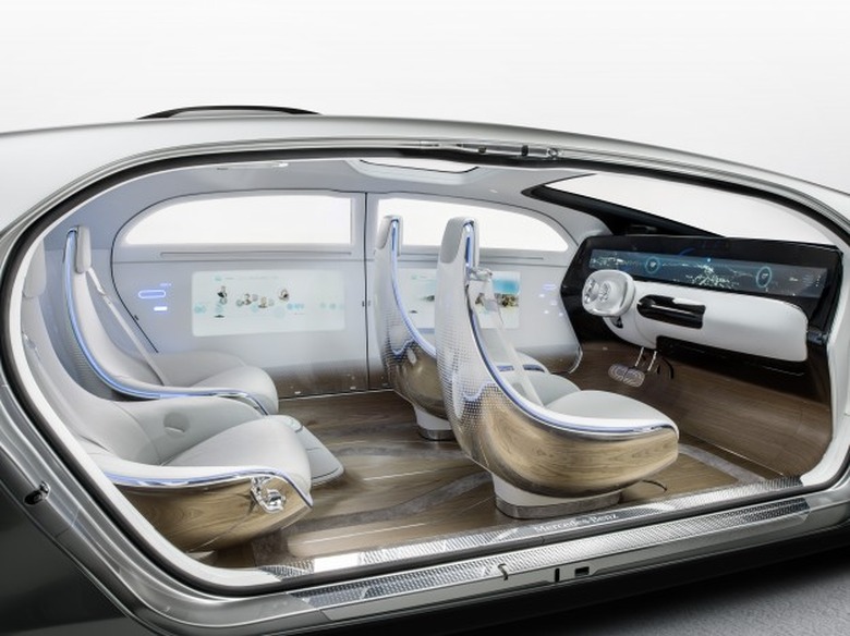 mercedes-benz-f-015-luxury-in-motion-1