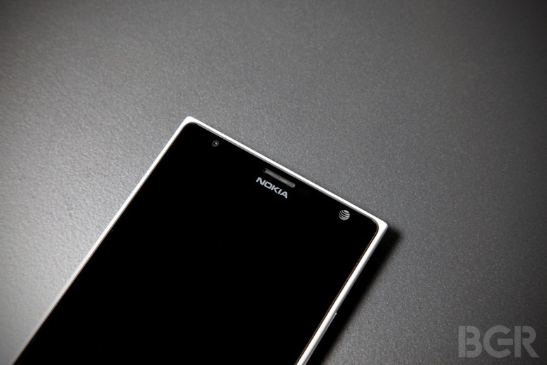 BGR-Nokia-Lumia-1520-2