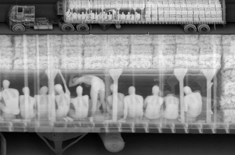 z-backscatter-x-ray-van