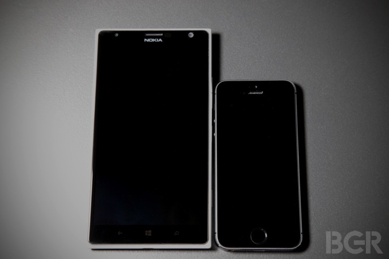 BGR-Nokia-Lumia-1520-15