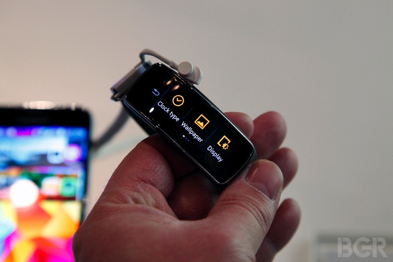 BGR-Samsung-Gear-Fit-4
