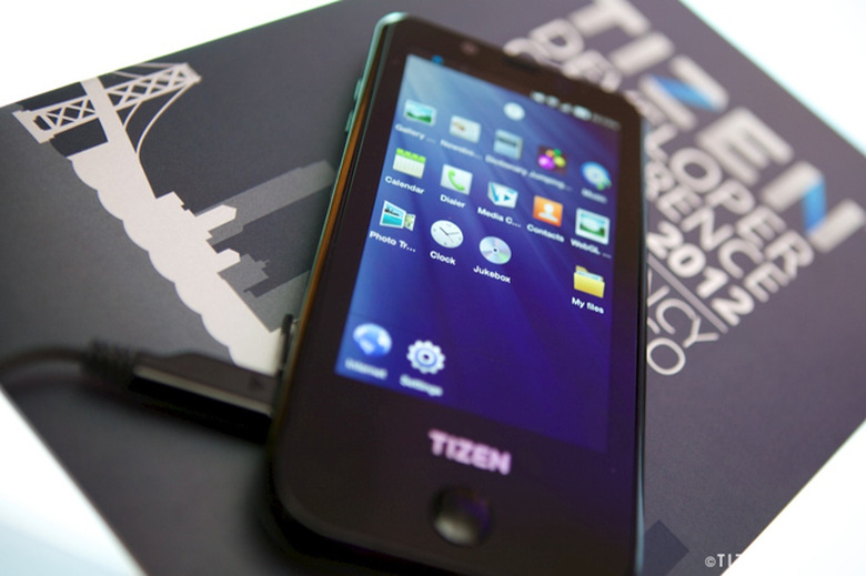 Samsung looks past Android to find an alternative OS