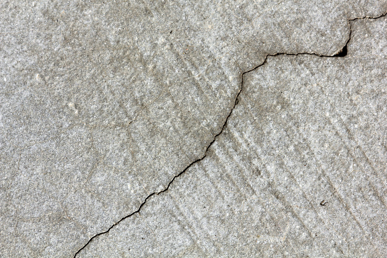 cracked-concrete