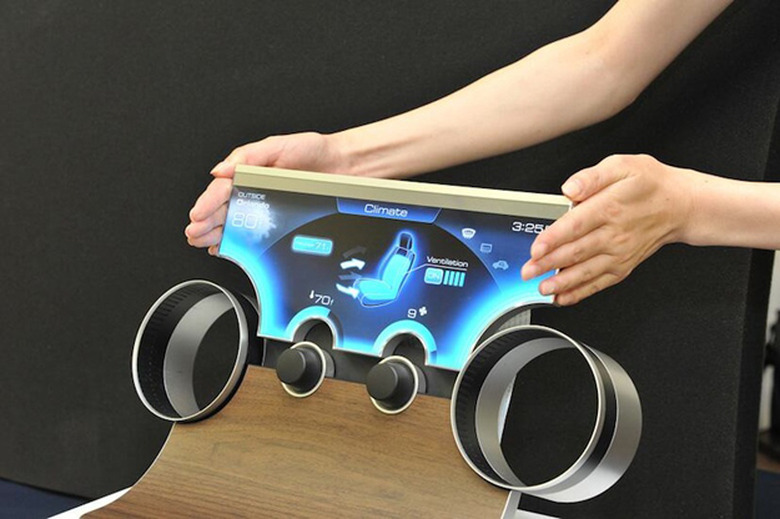 sharp-free-form-display