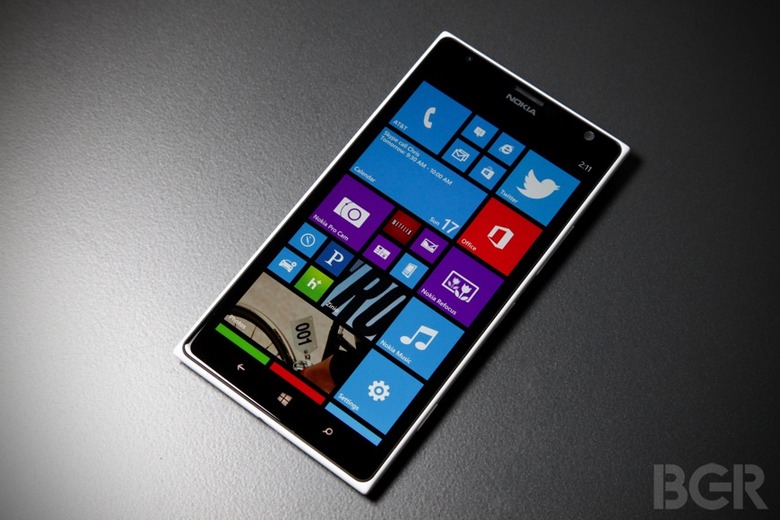 BGR-Nokia-Lumia-1520-3