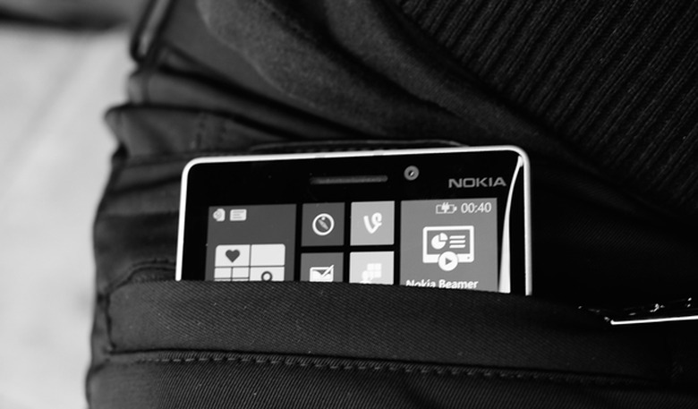 Wireless-charging-pants-nokia-microsoft-1