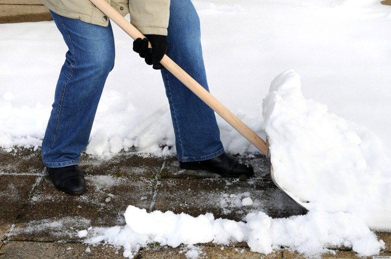 snow-shovel