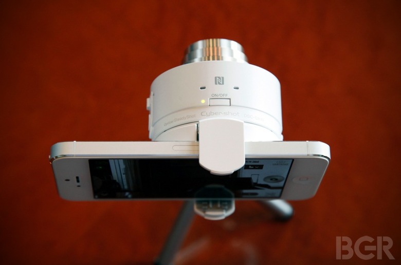 BGR-sony-qx10-qx100-2