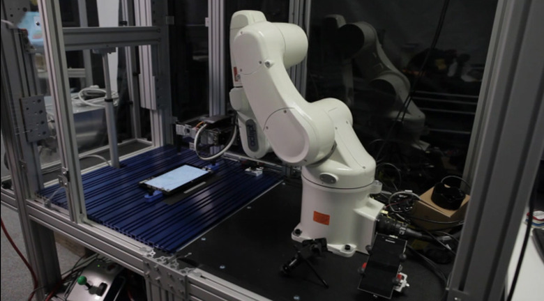 intel-oculus-robot-touchscreen-testing