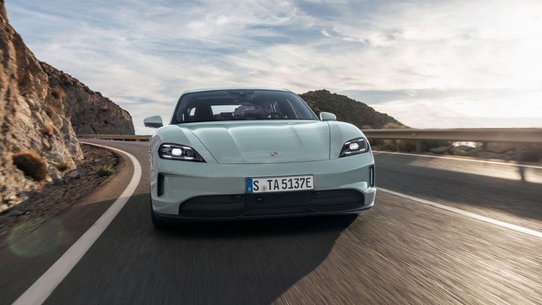 Porsche Taycan hero