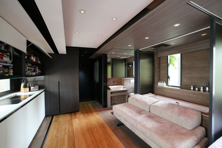 small-apartment-smart-tech-laab-architecture
