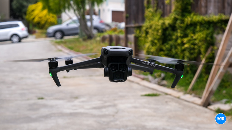 DJI Mavic 3 Pro Main