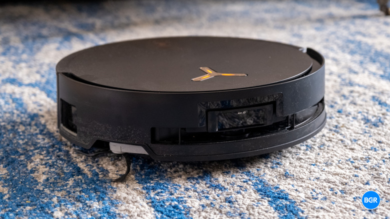 Ecovacs Deebot X8 Pro Omni on carpet