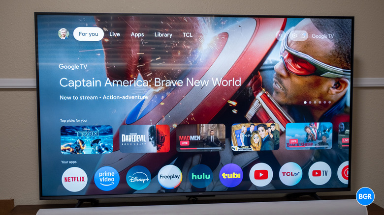 TCL QM6K TV front