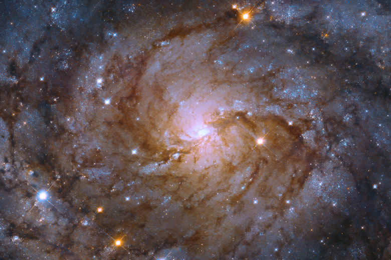 hidden galaxy caldwell 5