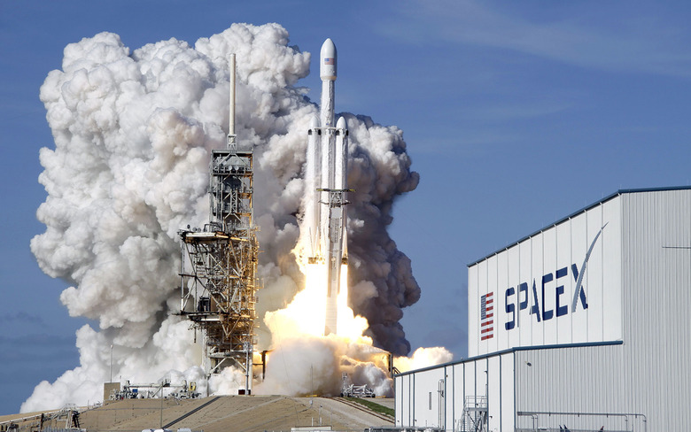 spacex-falcon-heavy-launch