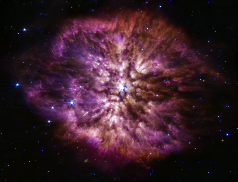 wolf-rayet star on verge of a supernova