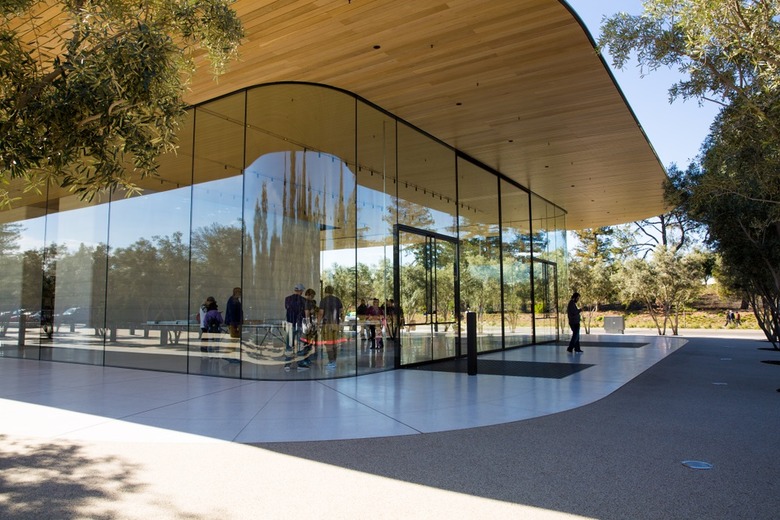 apple visitor center