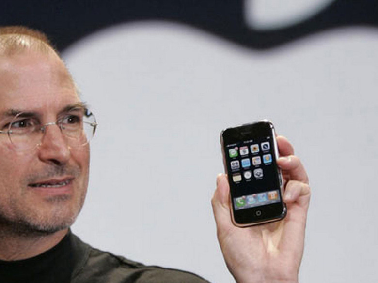 steve_jobs_iphone_macword_2007_4x3