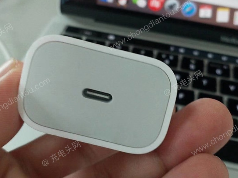 iPhone USB-C Adapter Front