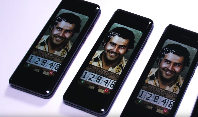 pablo-escobar-fold-2-phone-1