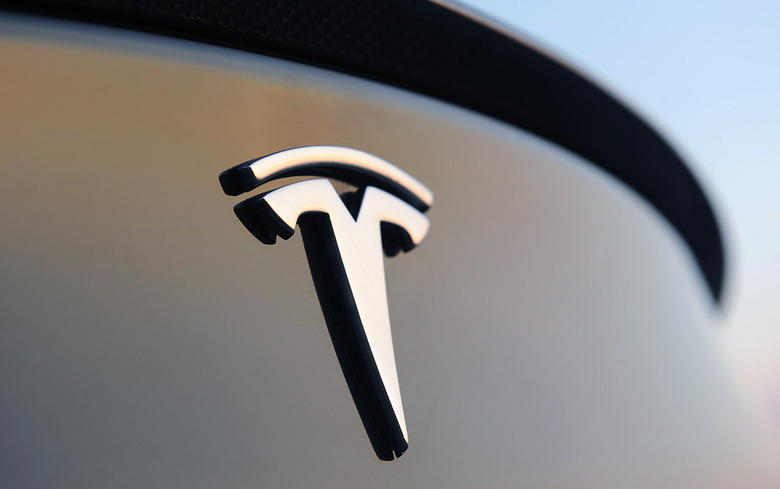 tesla-sign-logo
