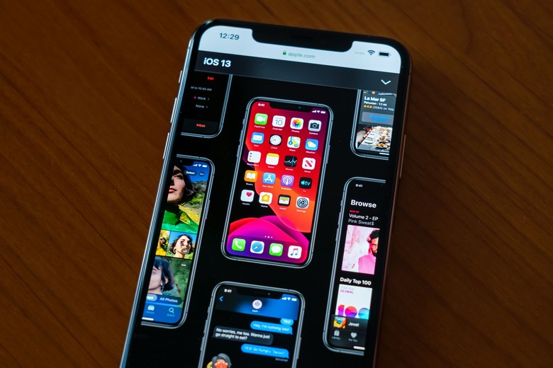 Apple iPhone 11 Sign