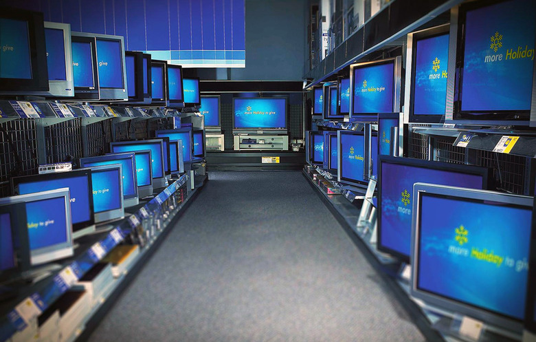 best-buy-sign-store-tvs-display