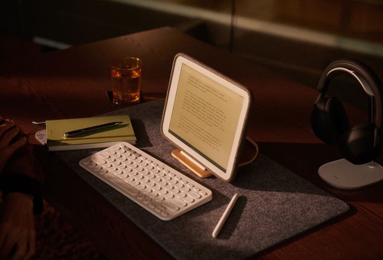 The new DC-1 tablet from Daylight Computer.