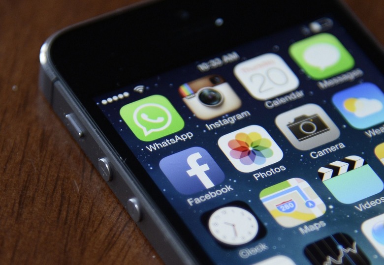 Usa Economy Whatsapp Facebook - Feb 2014