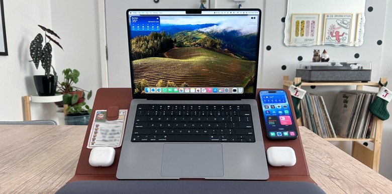 Moft Smart Desk Mat